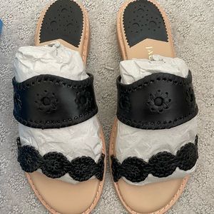 Brand new Jack Rogers Caroline flat sandal
